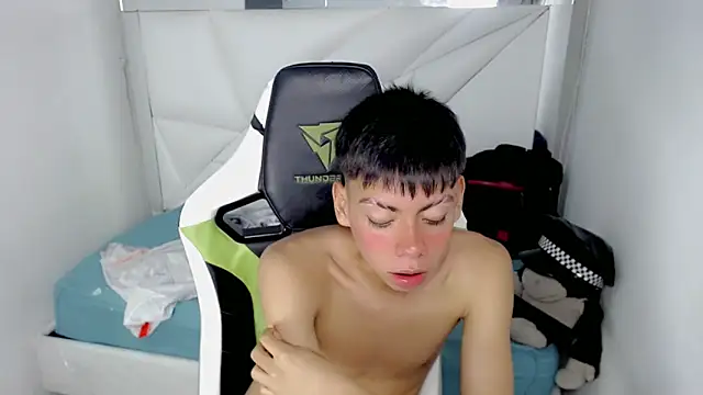 Chat XXX ao vivo de Liarr_