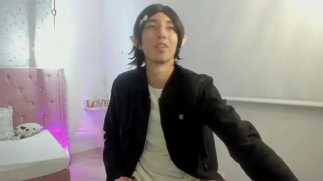 loverisu-coral Show in webcam