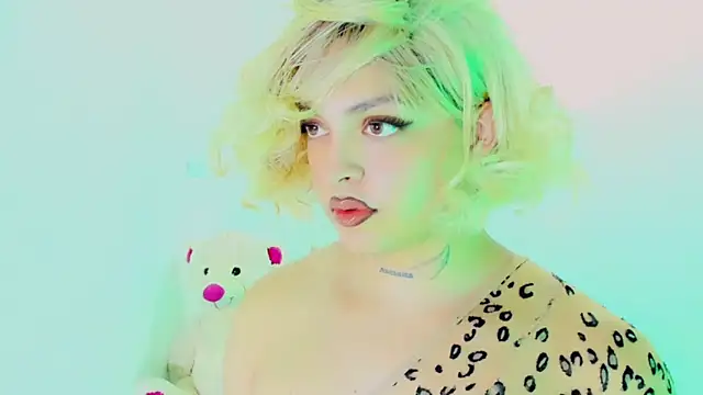Emmaa_Saenz_のライブXXXチャット