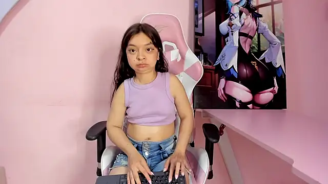 CharlotteMuller's Live XXX Chat