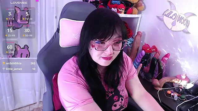 แชท XXX สดของ LiloMoon69