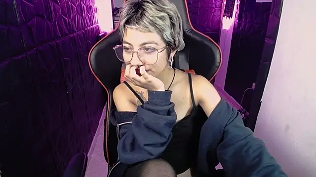 lunarichy22: онлайн-секс-чат