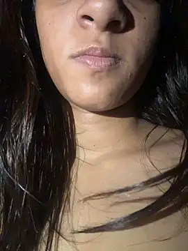 Your___Moonlight's Live XXX Chat