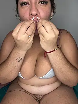 XXX chat uživo modela Amira_Malia