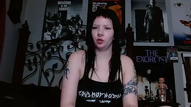 XXX chat uživo modela Bettieee_Agura