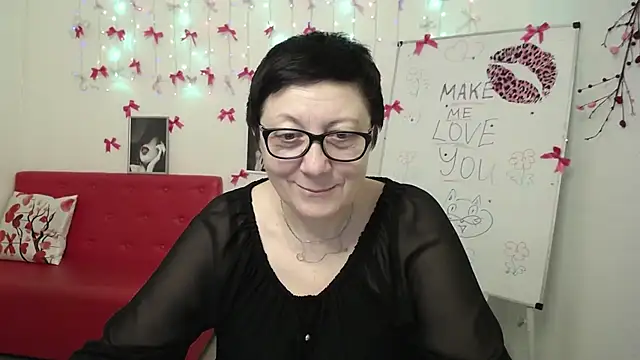 EmilyL0ve's Live XXX Chat