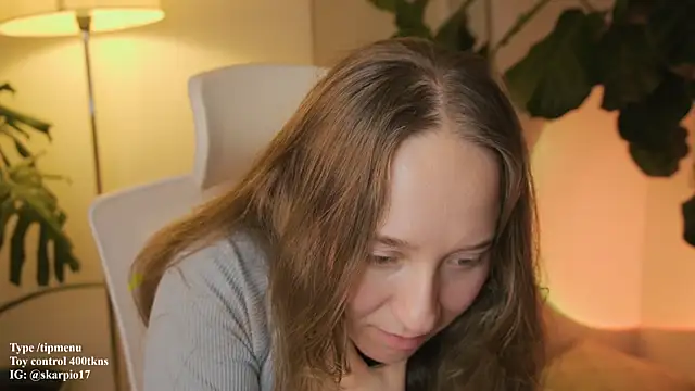 แชท XXX สดของ Scarlett_NoirMuse