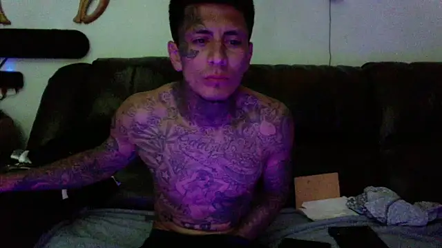 freaknine69's Webcam Show