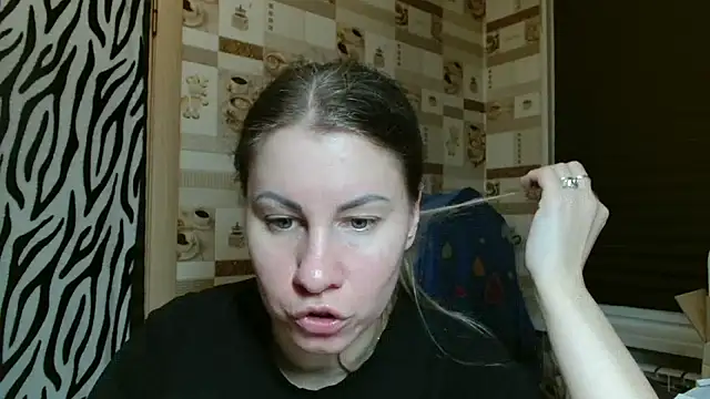 TherestlessKitty Adlı Modelin Canlı XXX Sohbeti