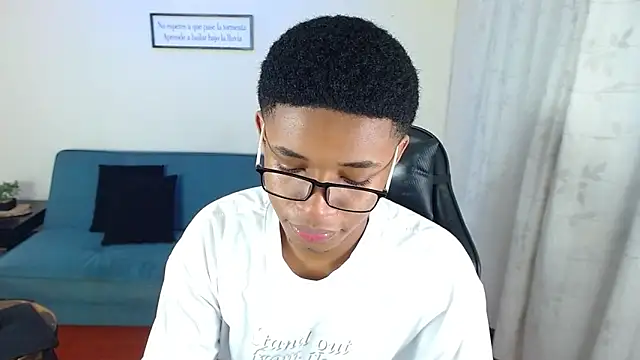 Pertunjukan Kamera Web liiam3