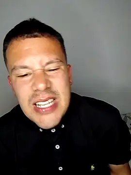 Ferrandiz23 Pertunjukan Webcam