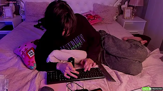 XXX chat uživo modela CalvinOwens