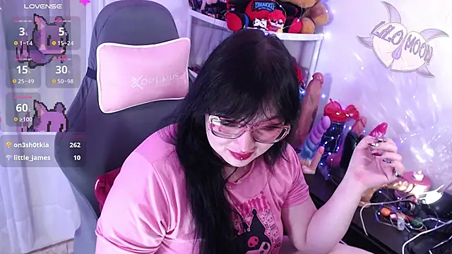 LiloMoon69 即時 XXX 聊天