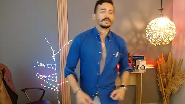 XXX chat uživo modela Reiko_85_