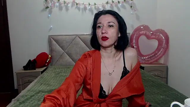 Chatroom XXX en direct de CameronEnns