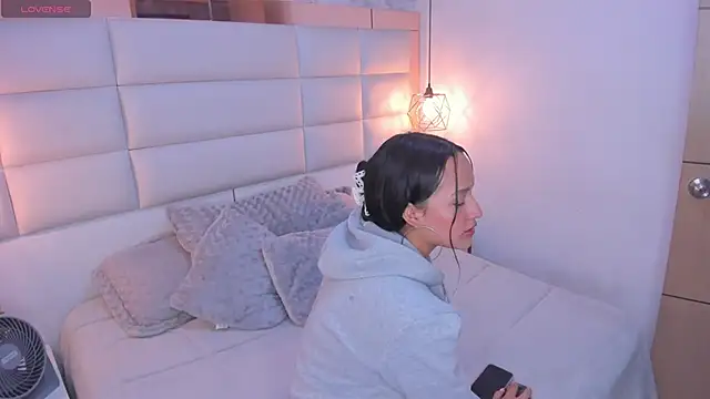 Chatroom XXX en direct de Salome_Smitth_1