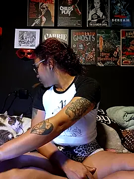 GingerLara live XXX chat