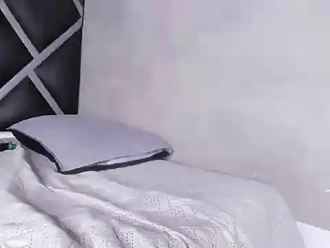 dulce_34 élő XXX-chatje