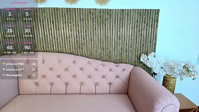 Nadia_Privee's Live XXX Chat