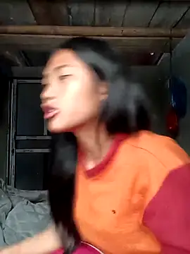 Hoa-tuylip: διαδικτυακό σόου στην κάμερα