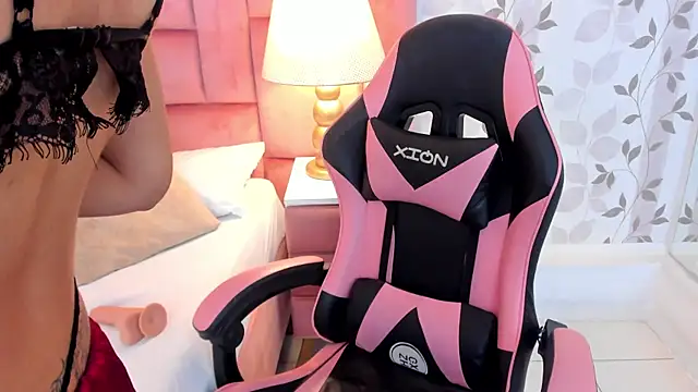 XXX chat uživo modela EllaEvanz