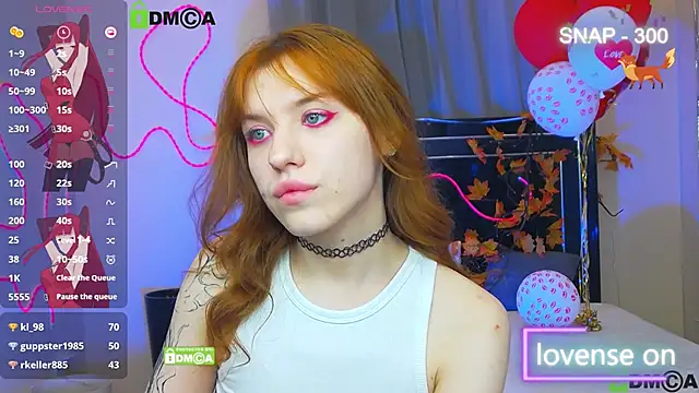 MeganNewCat's Live XXX Chat