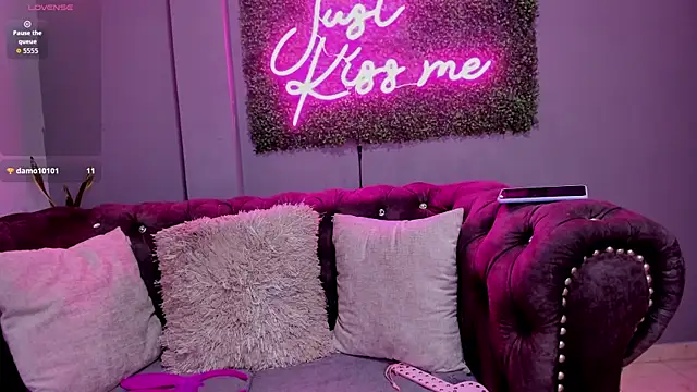 danielebeck's Live XXX Chat