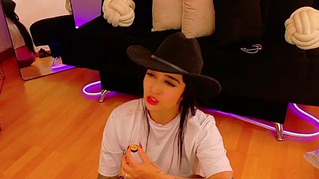 Chat XXX Live EmmyEvans1