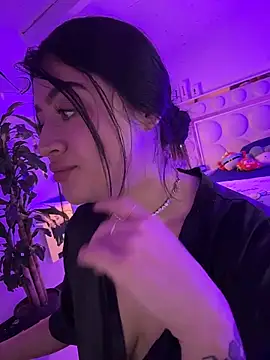 Chat +18 de lucianaroy ao vivo