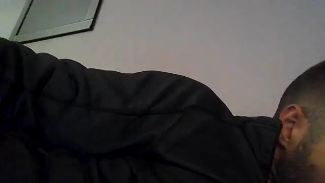 XXX chat uživo modela cheekycherryx