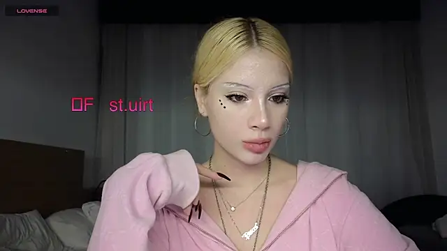 qualitybab's Live XXX Chat