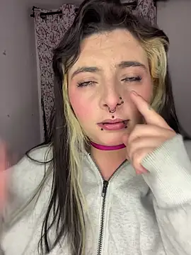 Sachi_Meow 即時 XXX 聊天