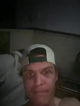 devinshd: διαδικτυακό σόου στην κάμερα