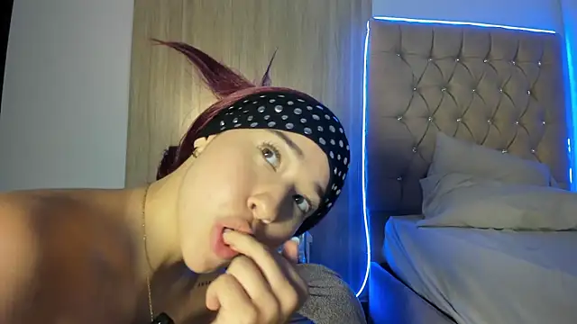 Maddyluxe Chat XXX in diretta