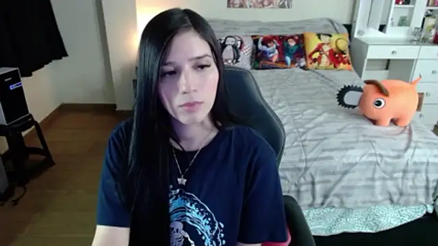 Czat XXX na żywo – kittykat18x