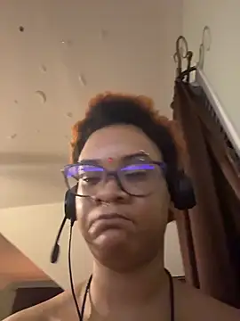 Chatroom XXX en direct de nickytheehawtie