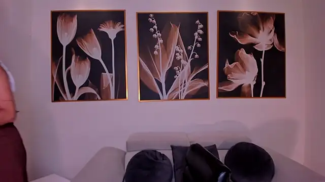 دردشة AmaliaCrus الجنسية المباشرة