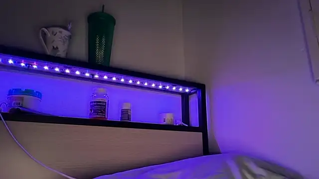 Вебкам-шоу yourmila1