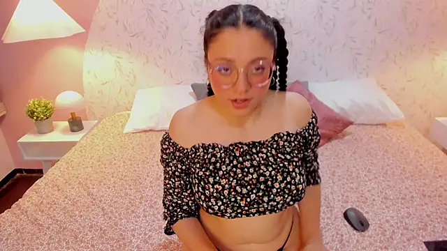 Angelie_Rosebrm Live XXX-Chat