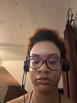 nickytheehawtie: онлайн-секс-чат