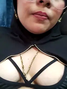 Chat +18 de Elinaax ao vivo