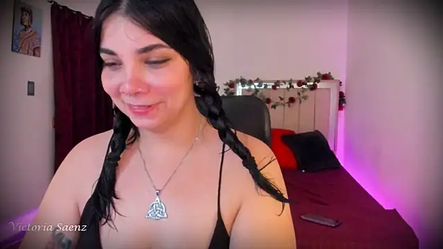 victoriaasaenz_: онлайн-секс-чат