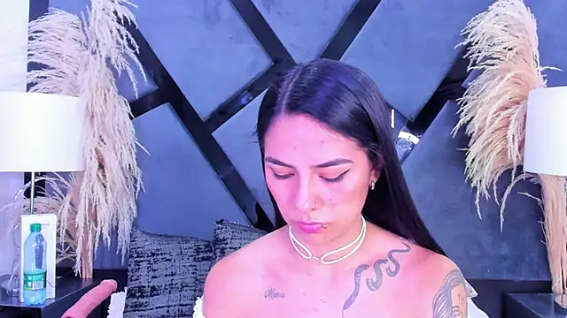 NicoleEsposito élő XXX-chatje