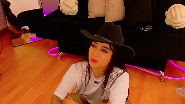 EmmyEvans1 – Live XXX-chat