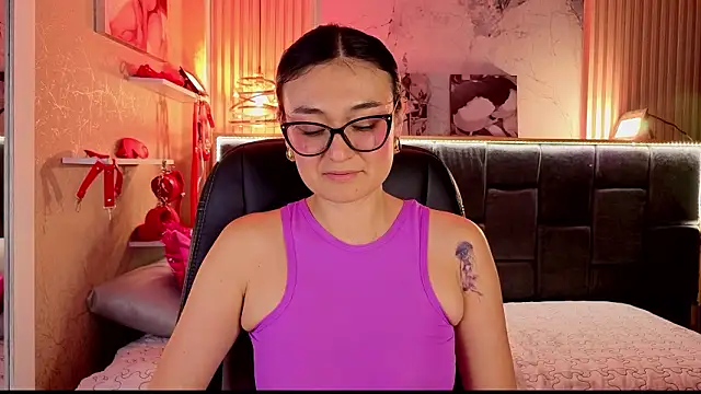 Im-Lola Show in webcam