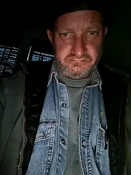 Chat +18 de Hugebwc102 ao vivo