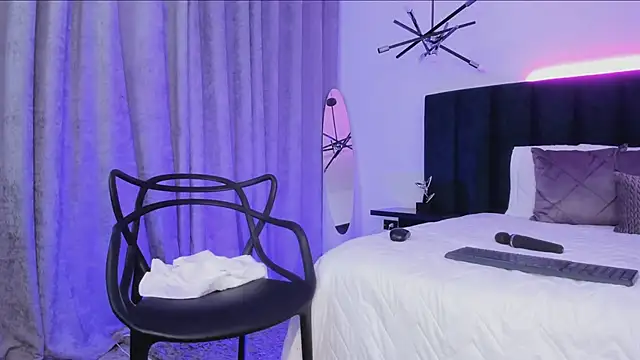 แชท XXX สดของ alaia7h