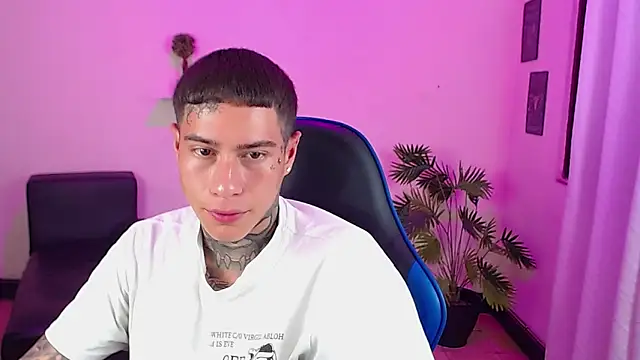 Chatroom XXX en direct de setthomas