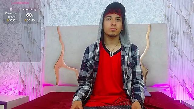 Czat XXX na żywo – Axel_tay