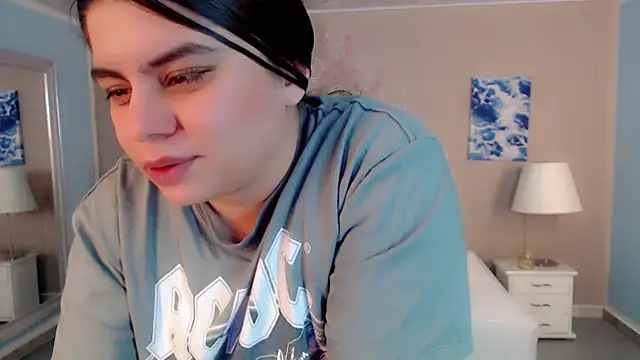 _Maddison_Ivanova_ Adlı Modelin Canlı XXX Sohbeti